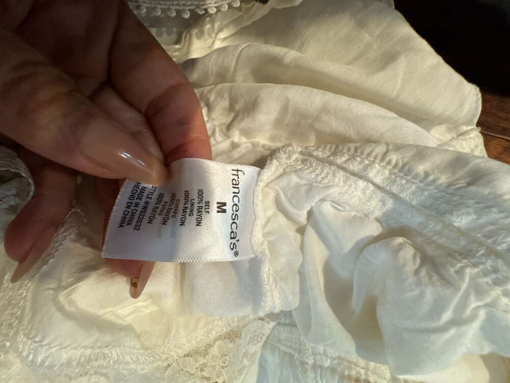 Audrey Parks White Lace Trim Tie Back Ruffled Blouse M - Picture 8 of 8